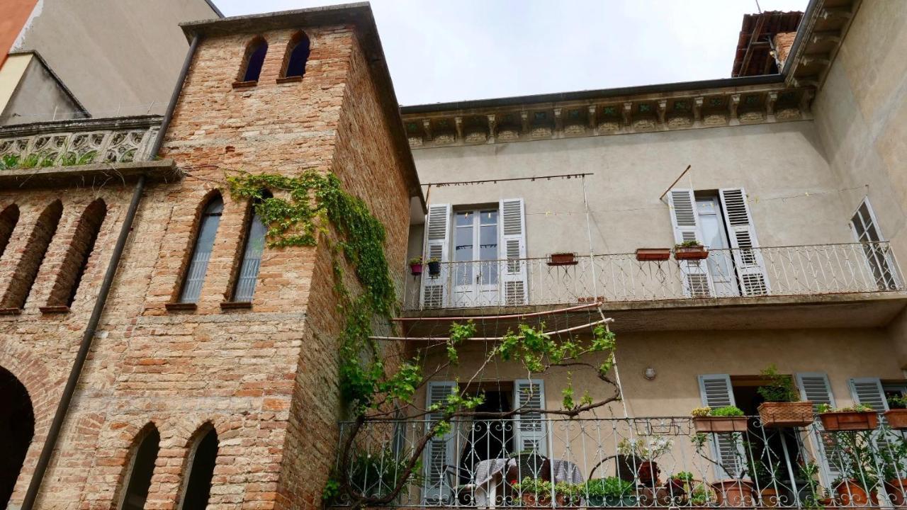La Casa Di Giulia: Una Pausa In Collina Fubine Exteriör bild