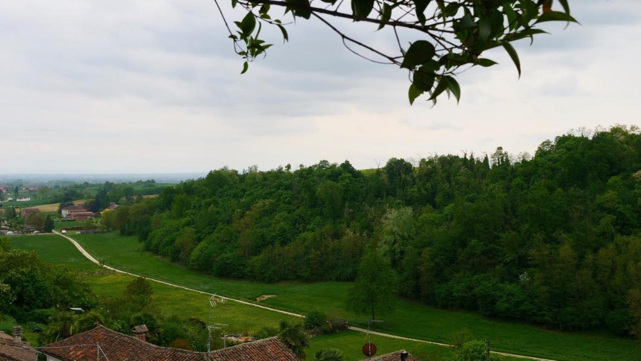 La Casa Di Giulia: Una Pausa In Collina Fubine Exteriör bild