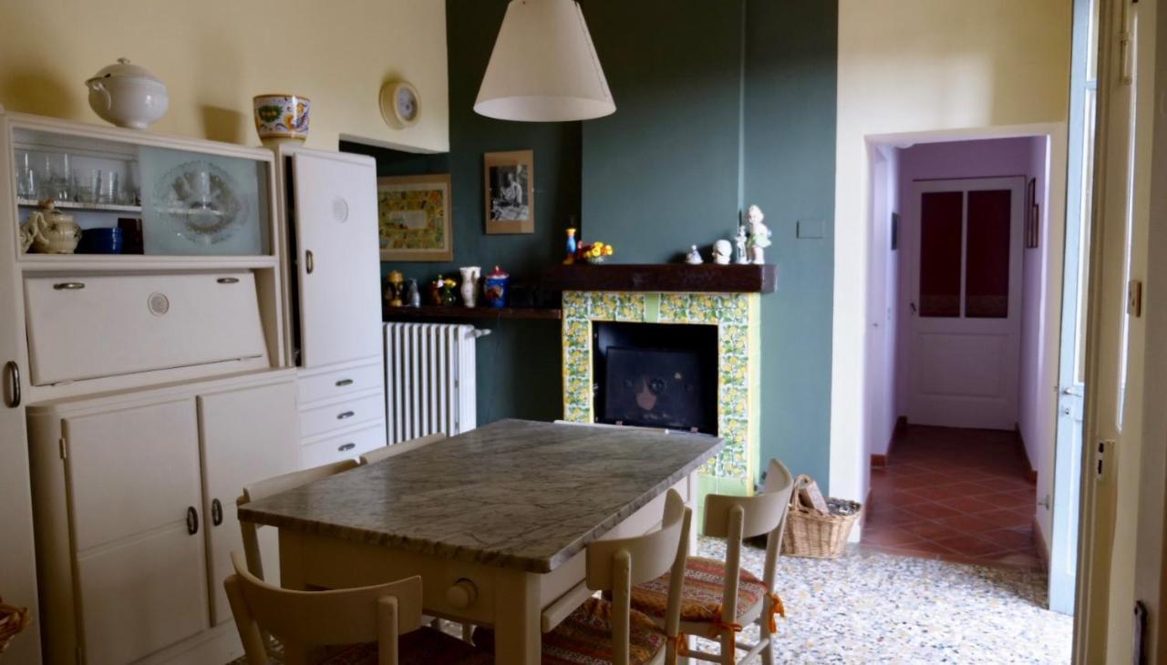 La Casa Di Giulia: Una Pausa In Collina Fubine Exteriör bild